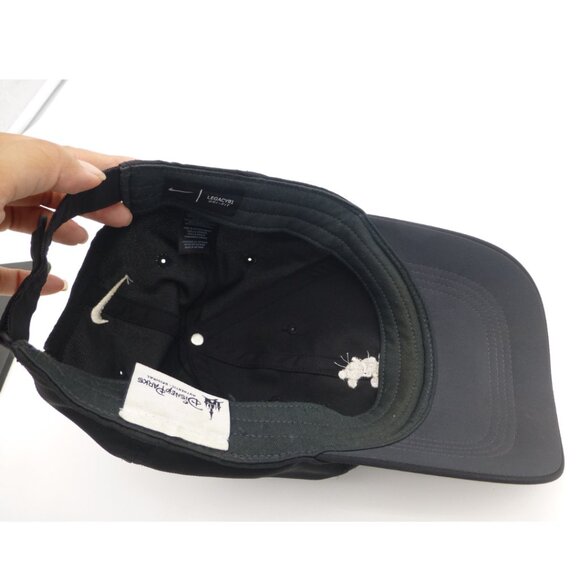 Nike and Mickey Mouse Disney Adjustable Fit Baseball Hat - Picture 12 of 14